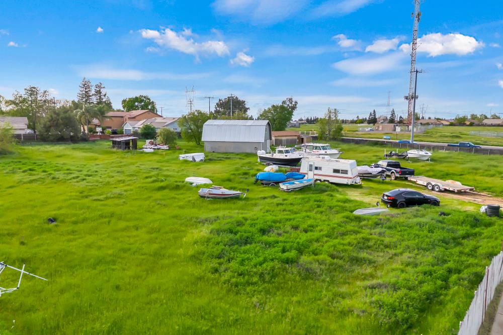 8404 Jordan Ranch Road Elk Grove, CA 95624 - Photo 14 of 19 a group of people sitting in the grass