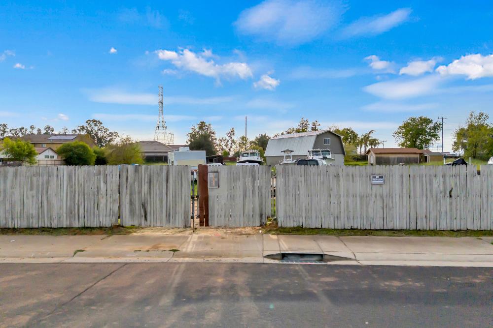 8404 Jordan Ranch Road Elk Grove, CA 95624 - Photo 18 of 19 a view of a terrace