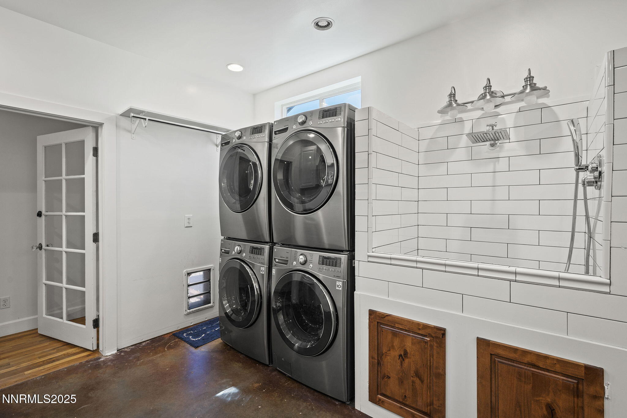 5 Connie Way Reno, NV 89521 - Photo 35 of 54 a utility room with sink dryer and washer