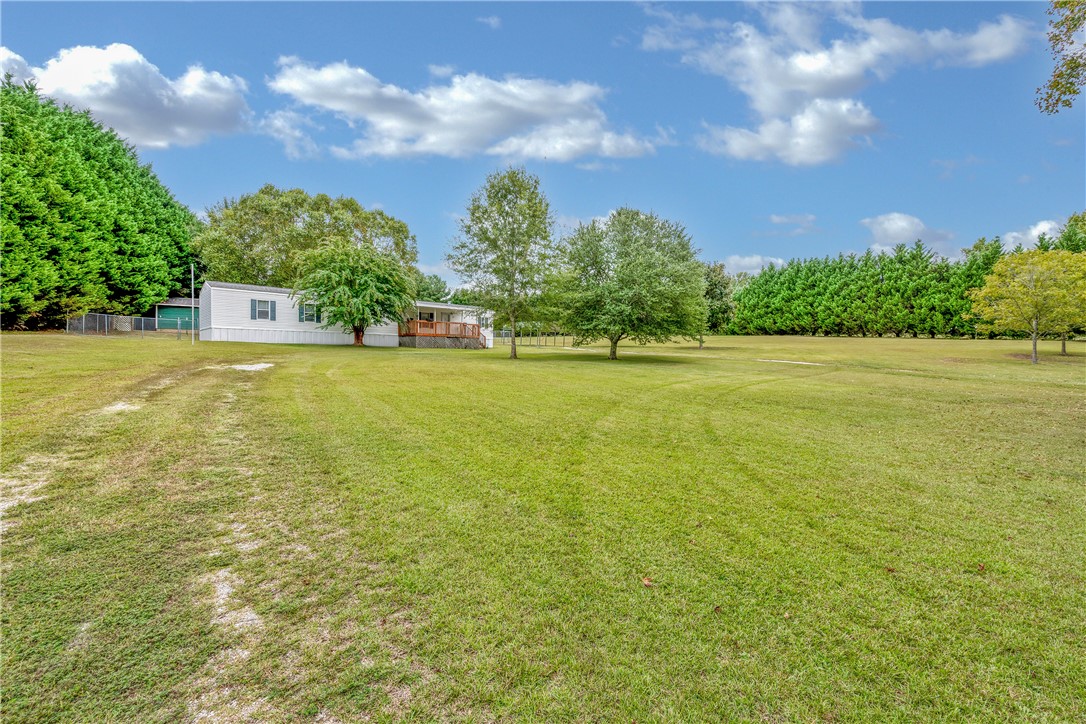 355 Honeysuckle Road Campobello, SC 29322 - Photo 7 of 29
