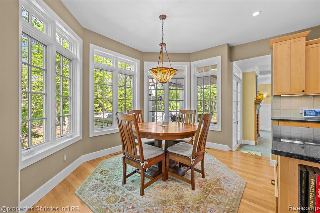 1041 Greentree Road Bloomfield Hills, MI 48304 - Photo 16 of 70