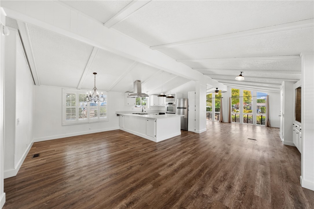 24386 Cornstalk Road Wildomar, CA 92595 - Photo 4 of 55 Gallery Image 4