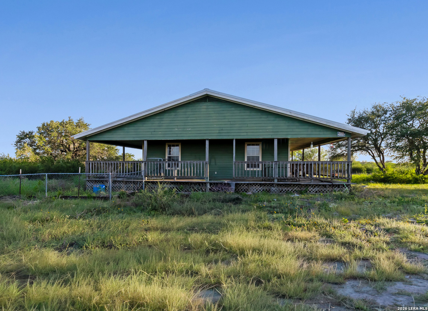 6611 Tigre Road Beeville, TX 78102 - Photo 2 of 26