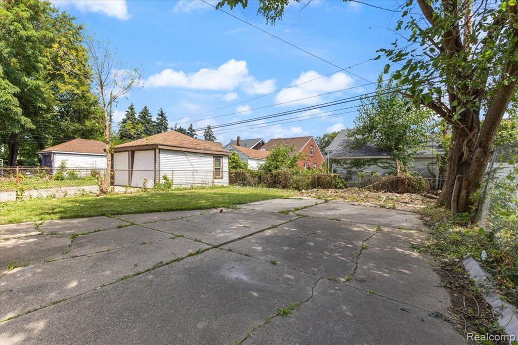 5934 Devonshire Road Detroit, MI 48224 - Photo 5 of 29
