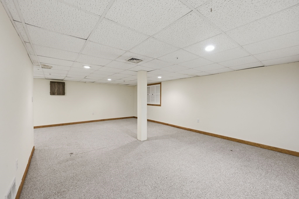 18 Castle Hills Road, Unit G Agawam, MA 01001 - Photo 31 of 39 a view of an empty room