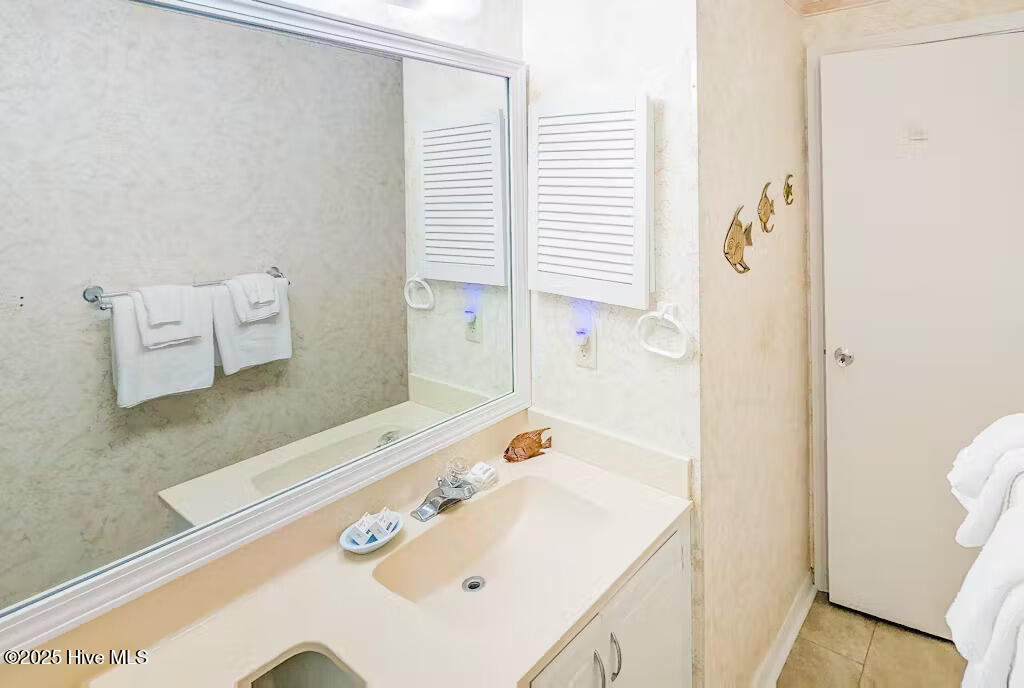 1904 East Fort Macon Road, Unit 226 Atlantic Beach, NC 28512 - Photo 11 of 27 MBath