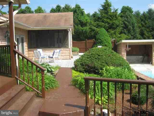 221 Ross Road Hanover, PA 17331 - Photo 14 of 36