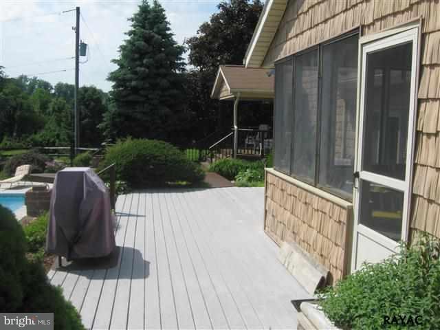 221 Ross Road Hanover, PA 17331 - Photo 15 of 36