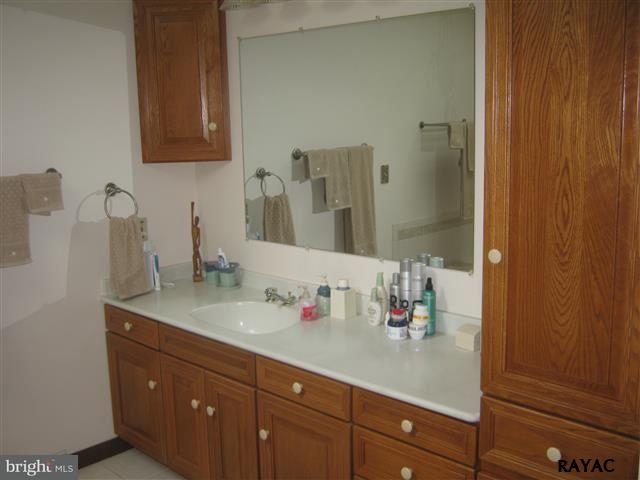 221 Ross Road Hanover, PA 17331 - Photo 35 of 36