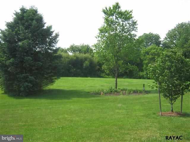 221 Ross Road Hanover, PA 17331 - Photo 5 of 36
