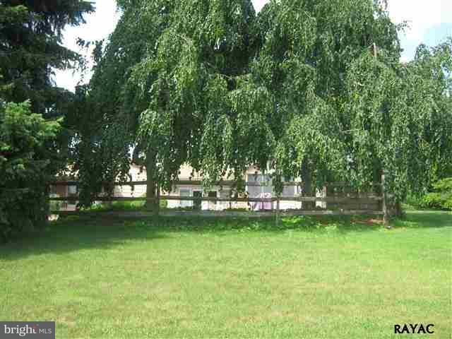 221 Ross Road Hanover, PA 17331 - Photo 8 of 36