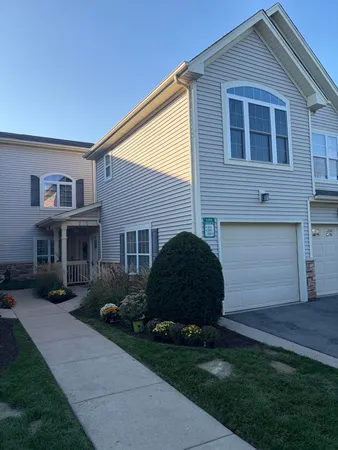$309,500 | 1151 East Townline Road, Unit 205, Lake Geneva, WI 53147