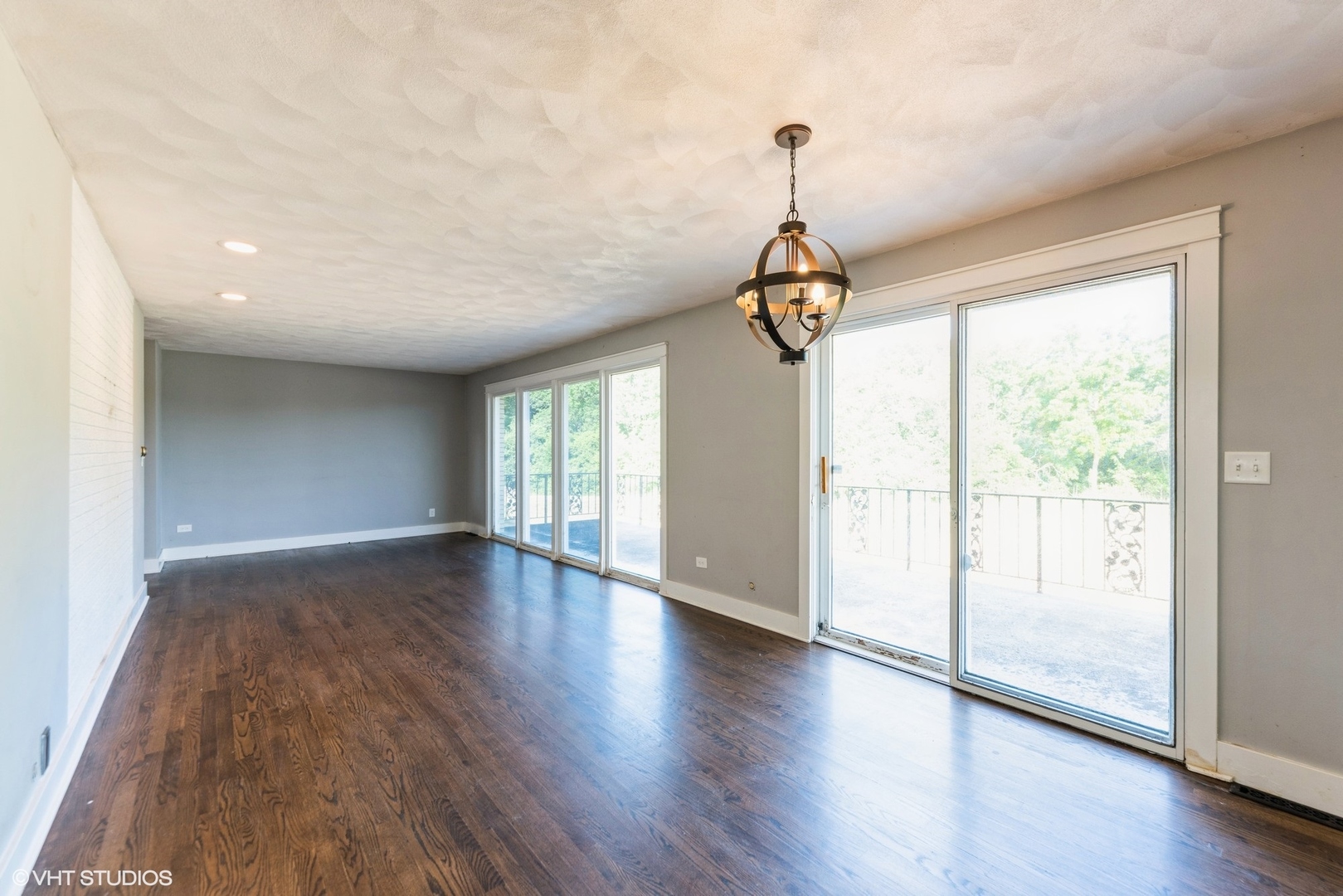 14810 West Hickory Road Zion, IL 60099 - Photo 4 of 28 Gallery Image 4