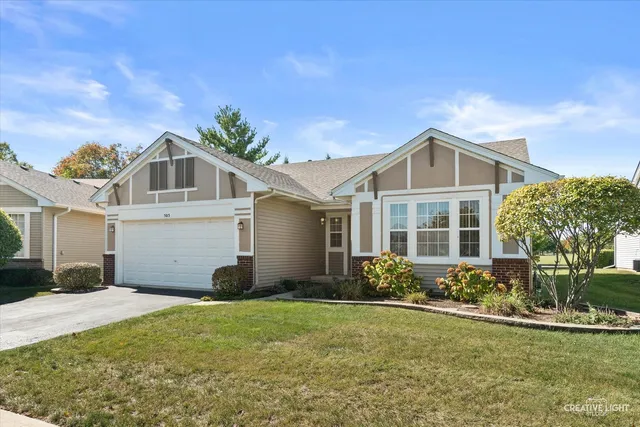 $299,500 | 505 Parkland Court, Oswego, IL 60543