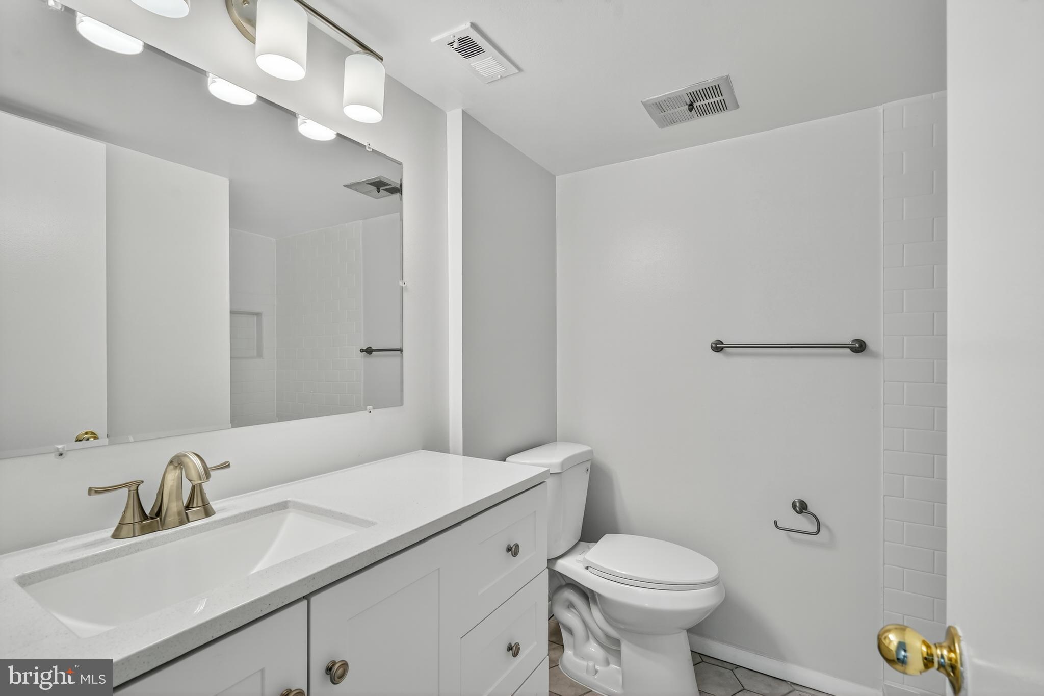 18910 Smoothstone Way, Unit 4 Montgomery Village, MD 20886 - Photo 15 of 30