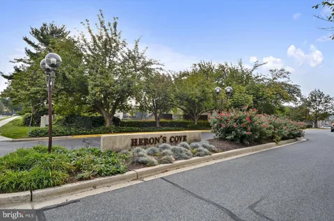 $224,900 | 18910 Smoothstone Way, Unit 4, Montgomery Village, MD 20886