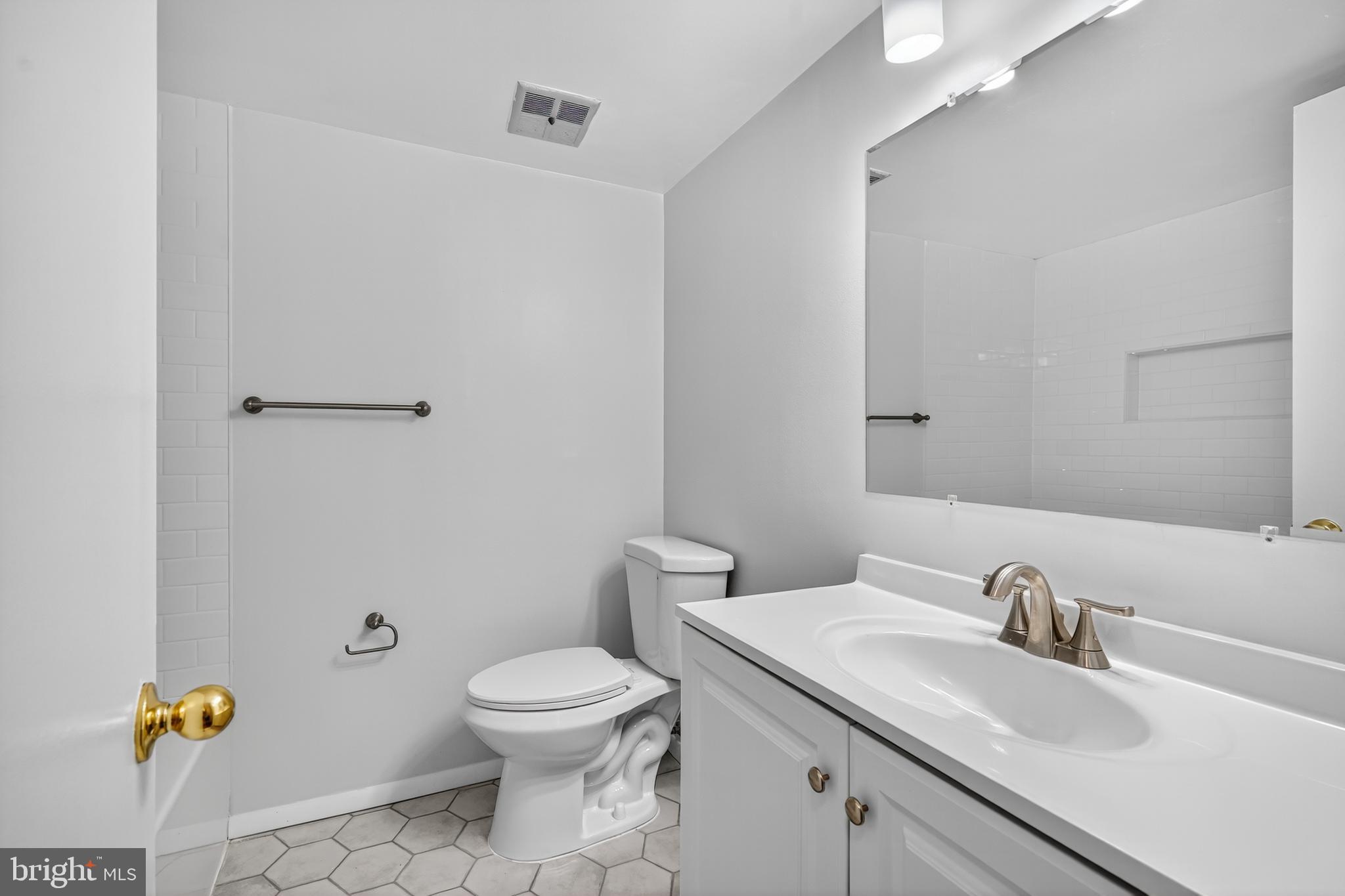 18910 Smoothstone Way, Unit 4 Montgomery Village, MD 20886 - Photo 10 of 30