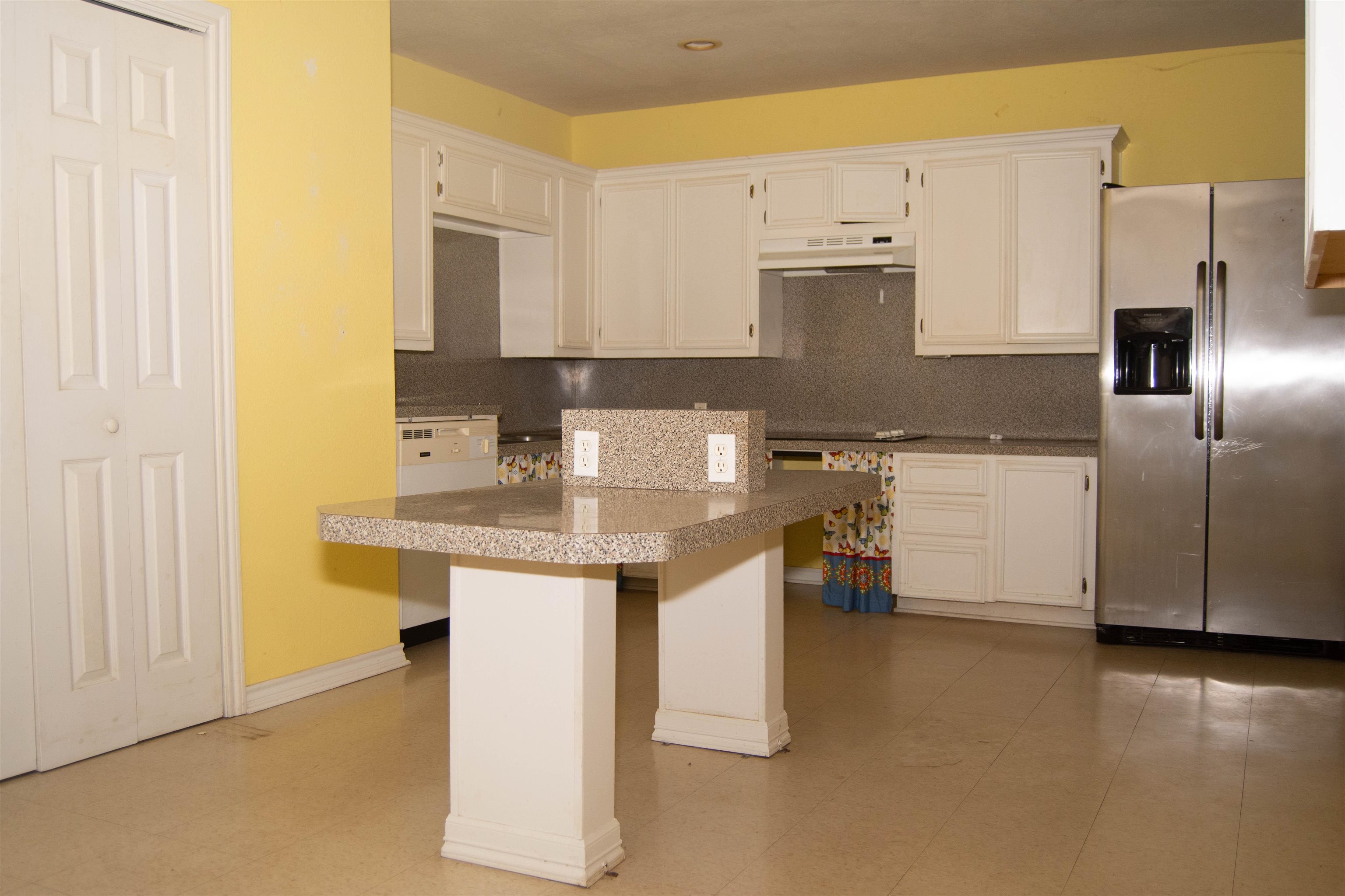 6840 Howe Street Groves, TX 77619 - Photo 13 of 17