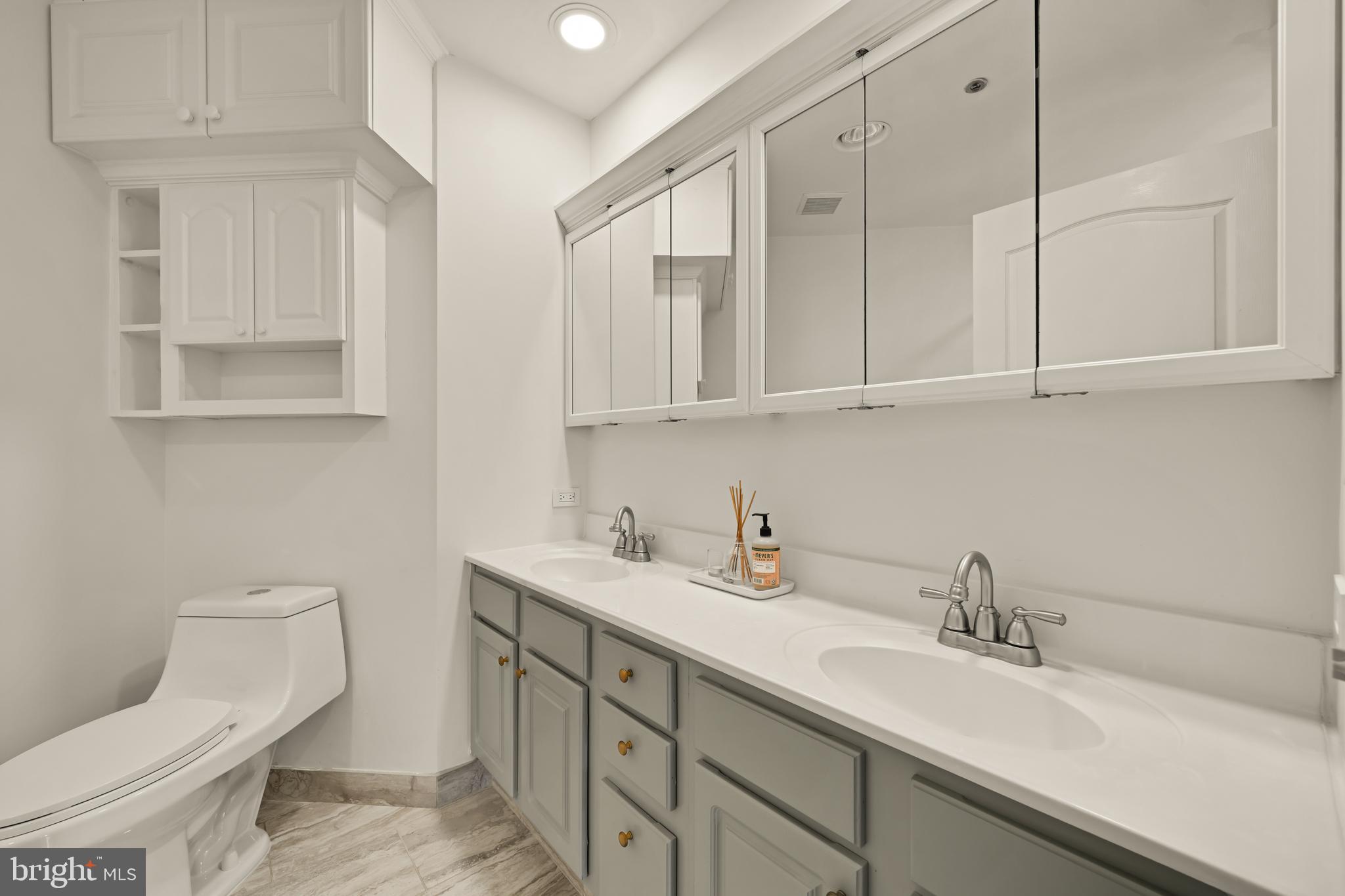 1050 North Stuart Street, Unit 816 Arlington, VA 22203 - Photo 24 of 27