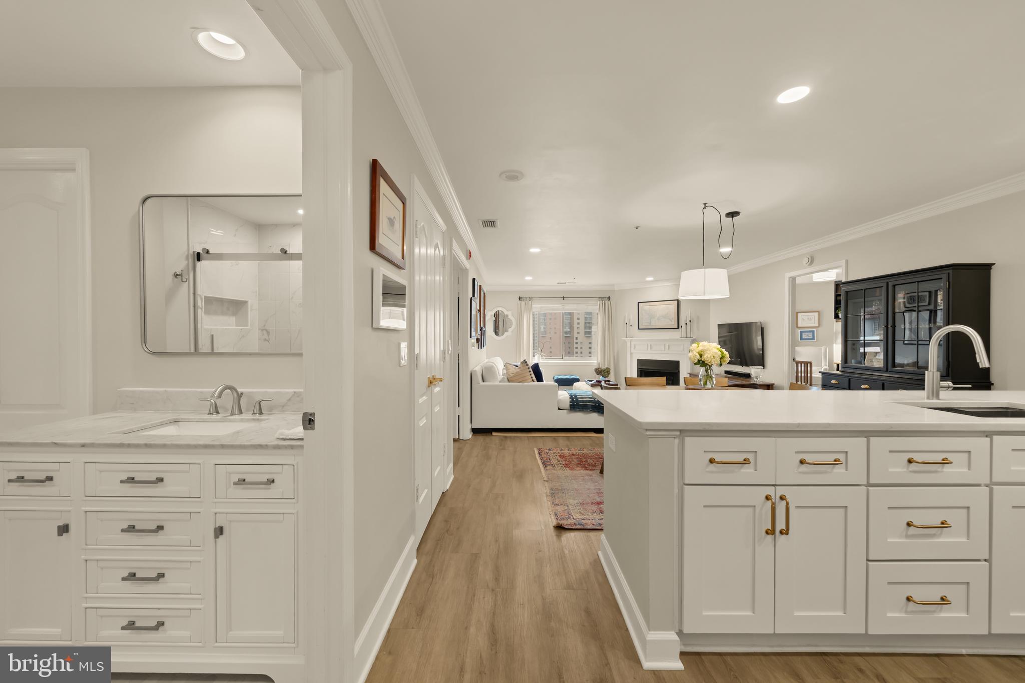 1050 North Stuart Street, Unit 816 Arlington, VA 22203 - Photo 3 of 27