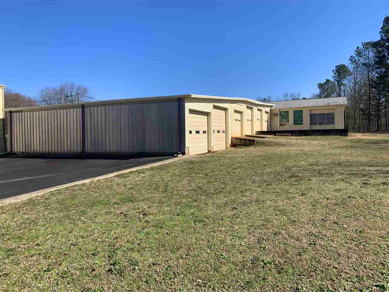 1070 Hanging Rock Road Boiling Springs, SC 29316 - Photo 20 of 34 Gallery Image 20