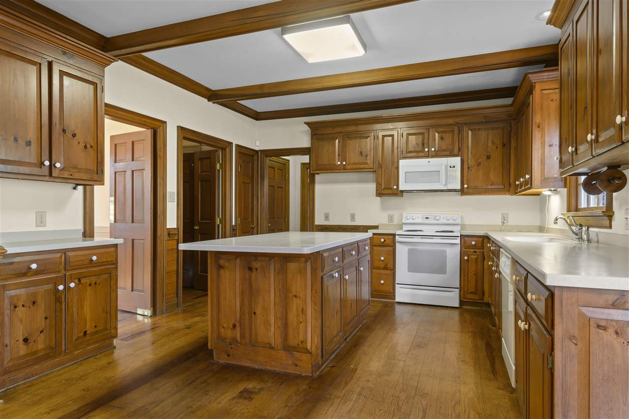 8528 Bournemouth Drive Raleigh, NC 27615 - Photo 12 of 30 Kitchen
