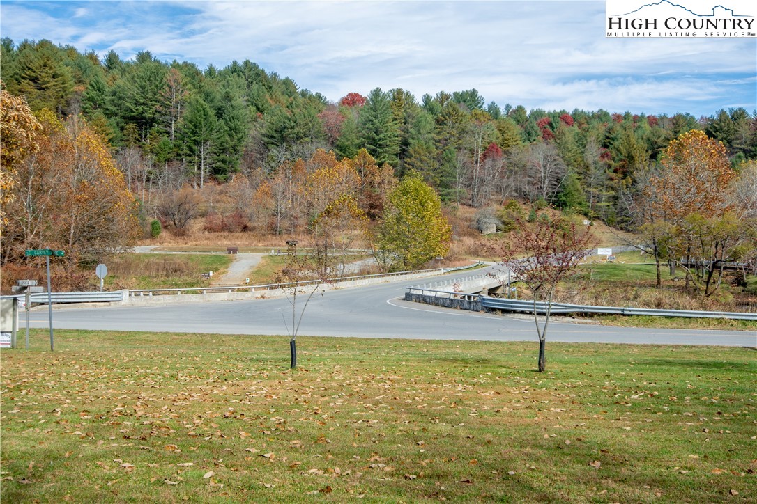 3060 Garvey Bridge Road Crumpler, NC 28617 - Photo 6 of 23 Gallery Image 6