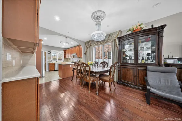 $1,895,000 | 151-23 26th Avenue | Flushing