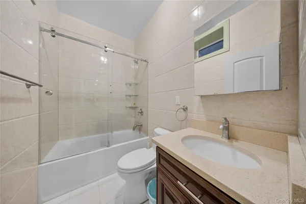 $1,895,000 | 151-23 26th Avenue | Flushing