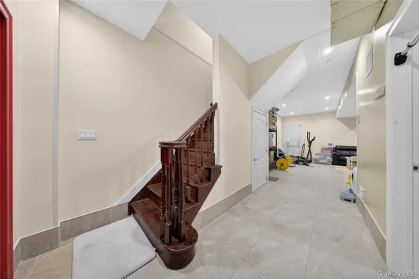 $1,895,000 | 151-23 26th Avenue | Flushing