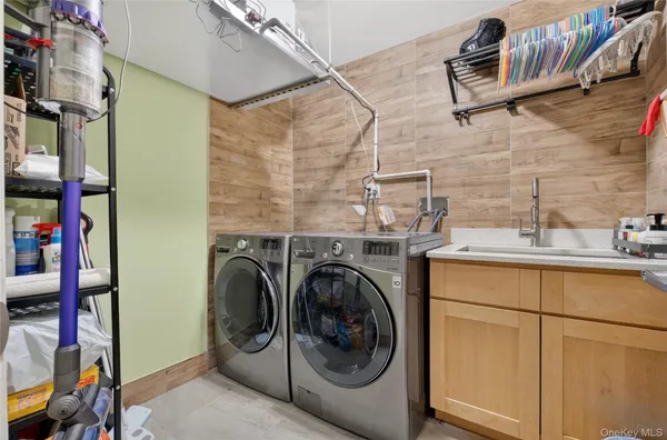 $1,895,000 | 151-23 26th Avenue | Flushing