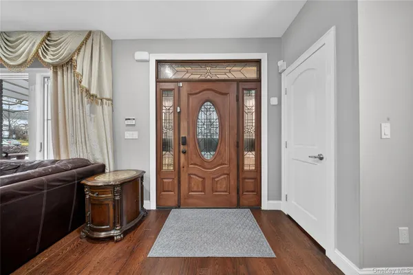 $1,895,000 | 151-23 26th Avenue | Flushing