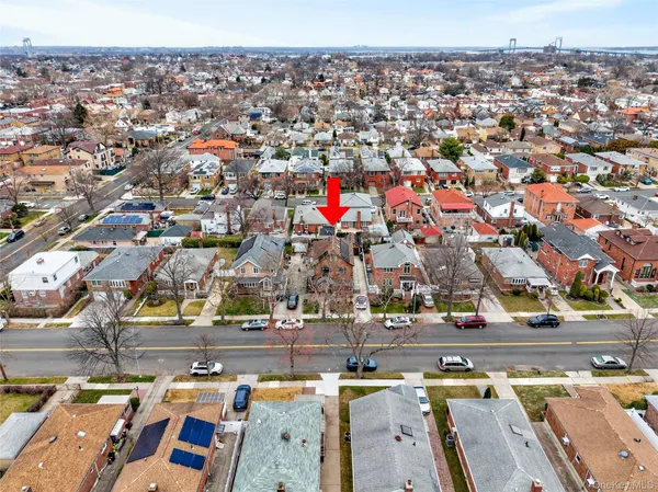 $1,895,000 | 151-23 26th Avenue | Flushing