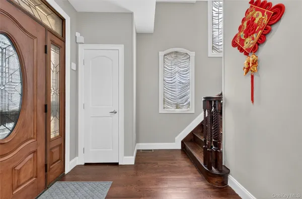 $1,895,000 | 151-23 26th Avenue | Flushing