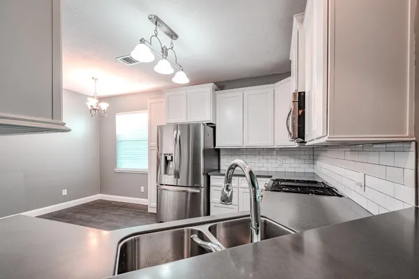 $2,500 | 8515 Holly Spring Lane, Baytown, TX 77523