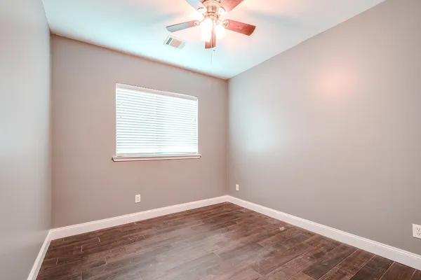 $2,500 | 8515 Holly Spring Lane, Baytown, TX 77523