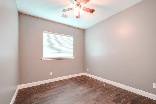 $2,500 | 8515 Holly Spring Lane, Baytown, TX 77523