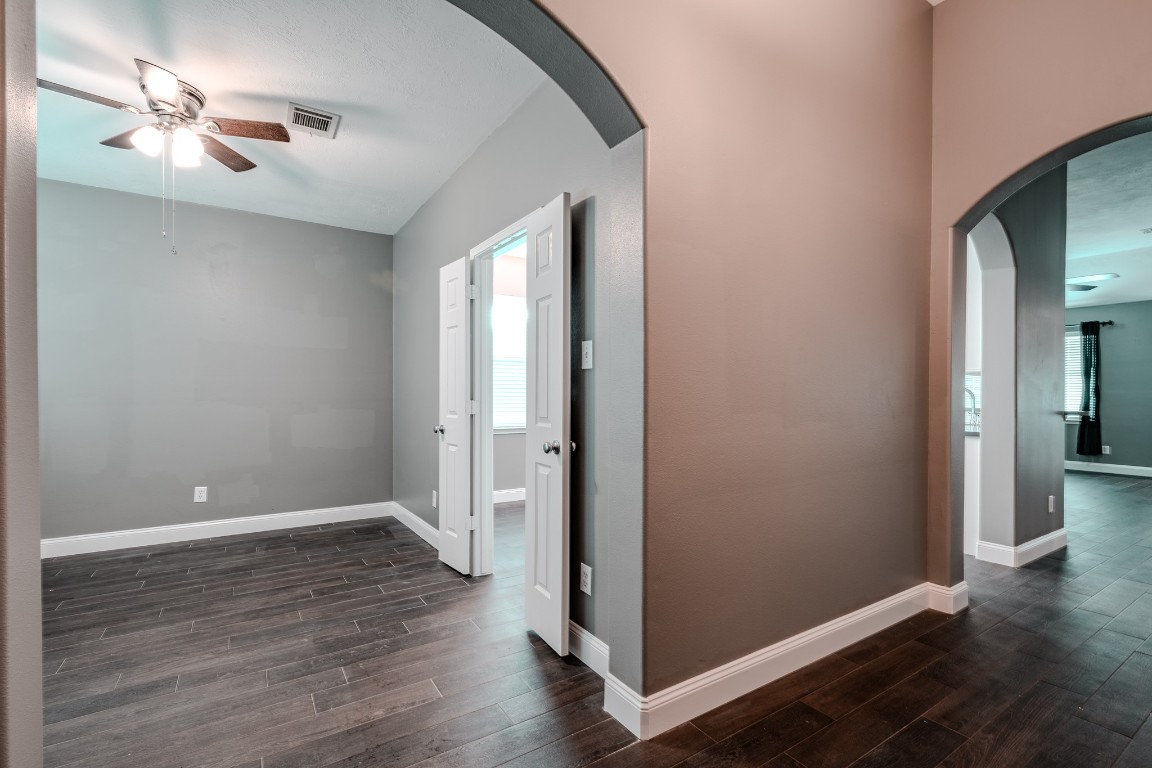 8515 Holly Spring Lane Baytown, TX 77523 - Photo 7 of 28 Good sized dining room space opens to the kitchen.