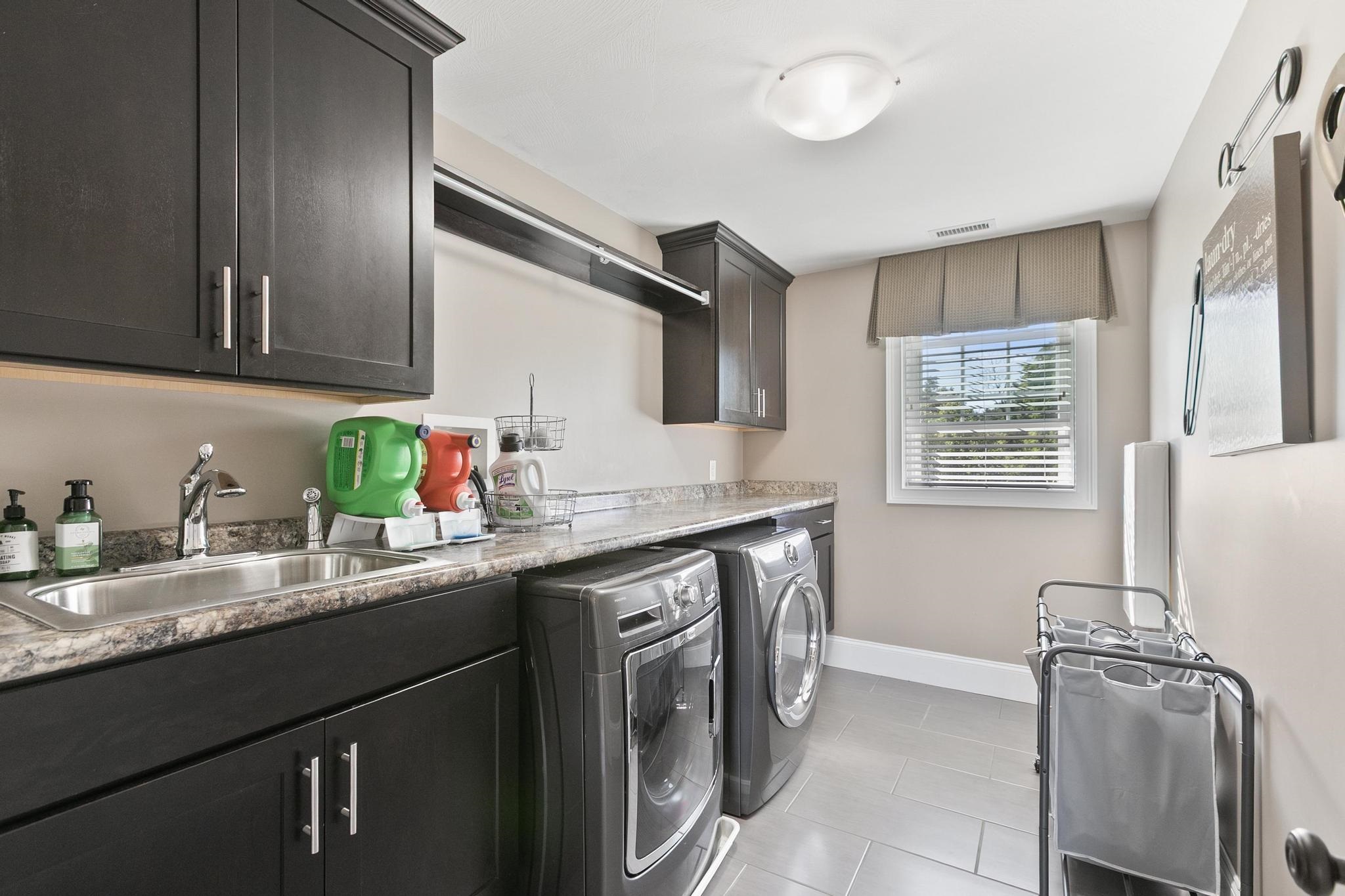 9 Orchard Blossom Road Windham, NH 03087 - Photo 35 of 58