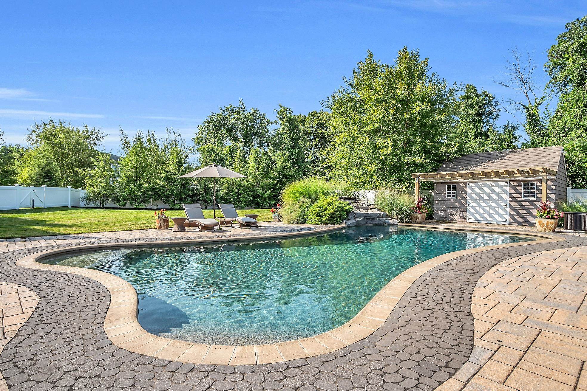 9 Orchard Blossom Road Windham, NH 03087 - Photo 41 of 58