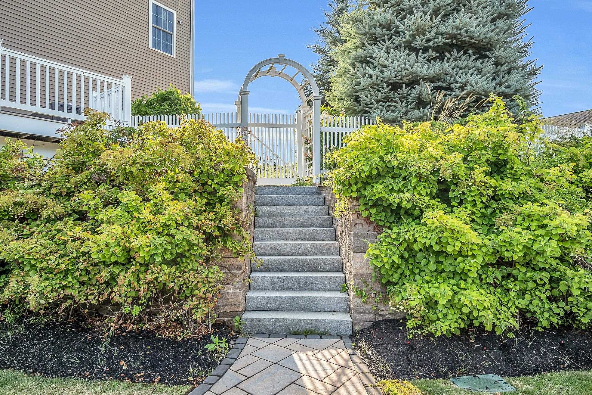 9 Orchard Blossom Road Windham, NH 03087 - Photo 54 of 58