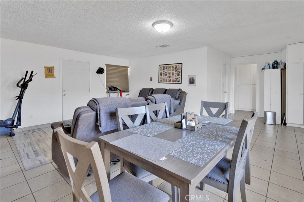 15400 Kiamichi Road Apple Valley, CA 92307 - Photo 19 of 61 Management Unit