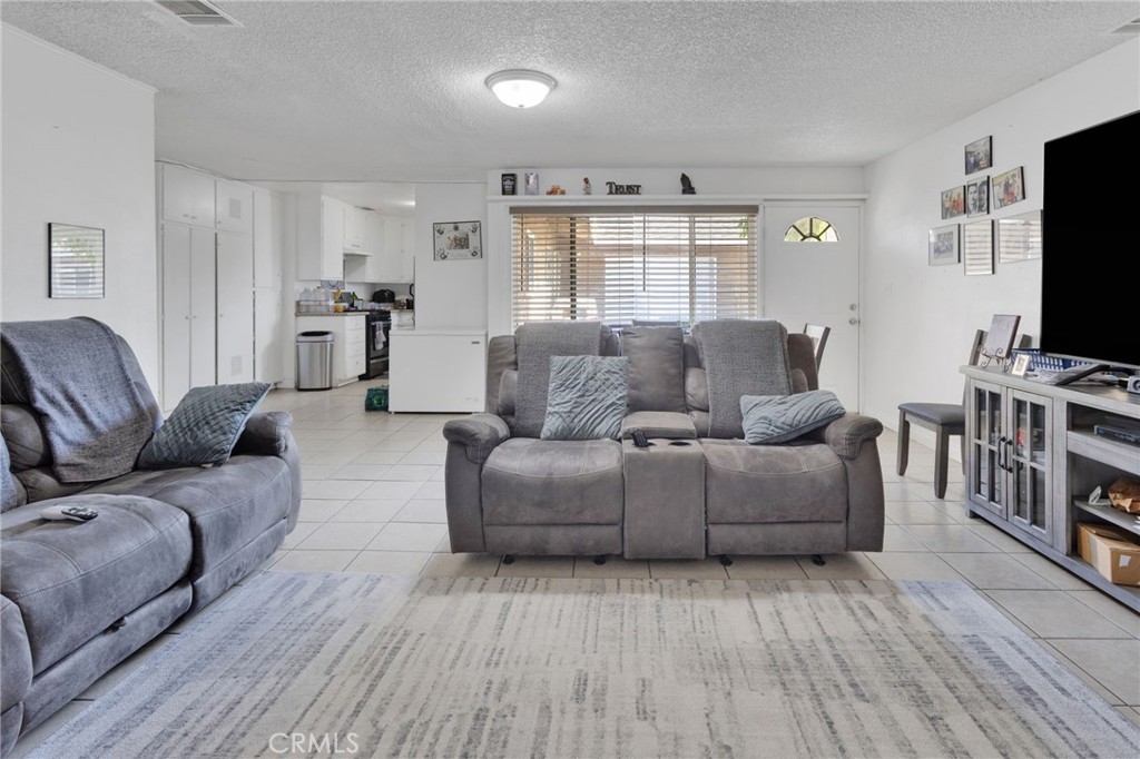 15400 Kiamichi Road Apple Valley, CA 92307 - Photo 21 of 61 Management Unit