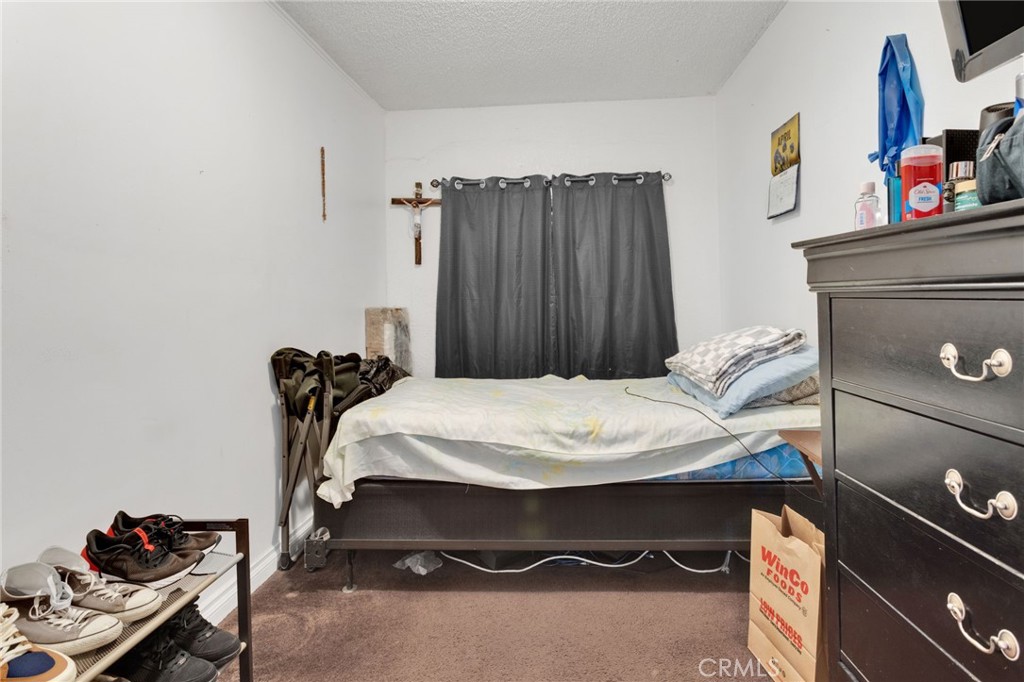15400 Kiamichi Road Apple Valley, CA 92307 - Photo 24 of 61 Management Unit
