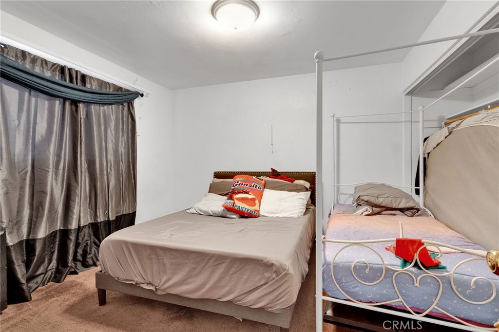 15400 Kiamichi Road Apple Valley, CA 92307 - Photo 33 of 61 Management Unit