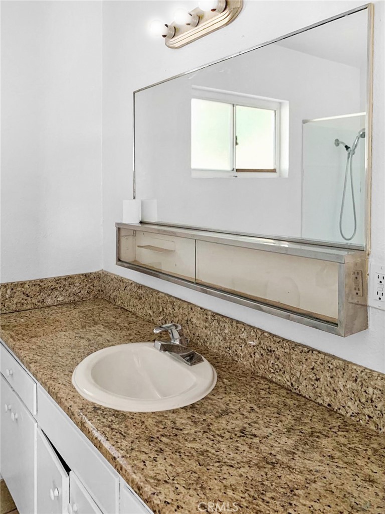 15400 Kiamichi Road Apple Valley, CA 92307 - Photo 38 of 61 APT 2 PRE-MOVE-IN CONDITION