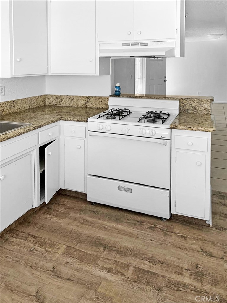 15400 Kiamichi Road Apple Valley, CA 92307 - Photo 39 of 61 APT 2 PRE-MOVE-IN CONDITION