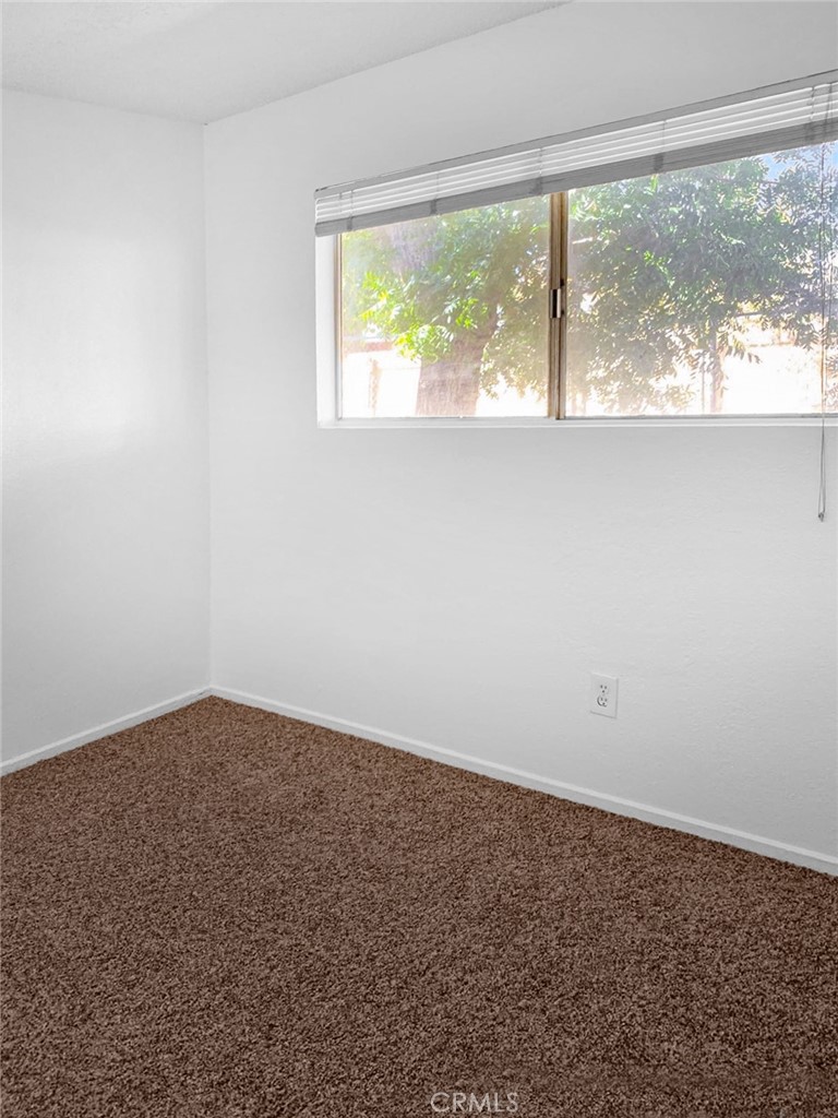 15400 Kiamichi Road Apple Valley, CA 92307 - Photo 41 of 61 APT 2 PRE-MOVE-IN CONDITION
