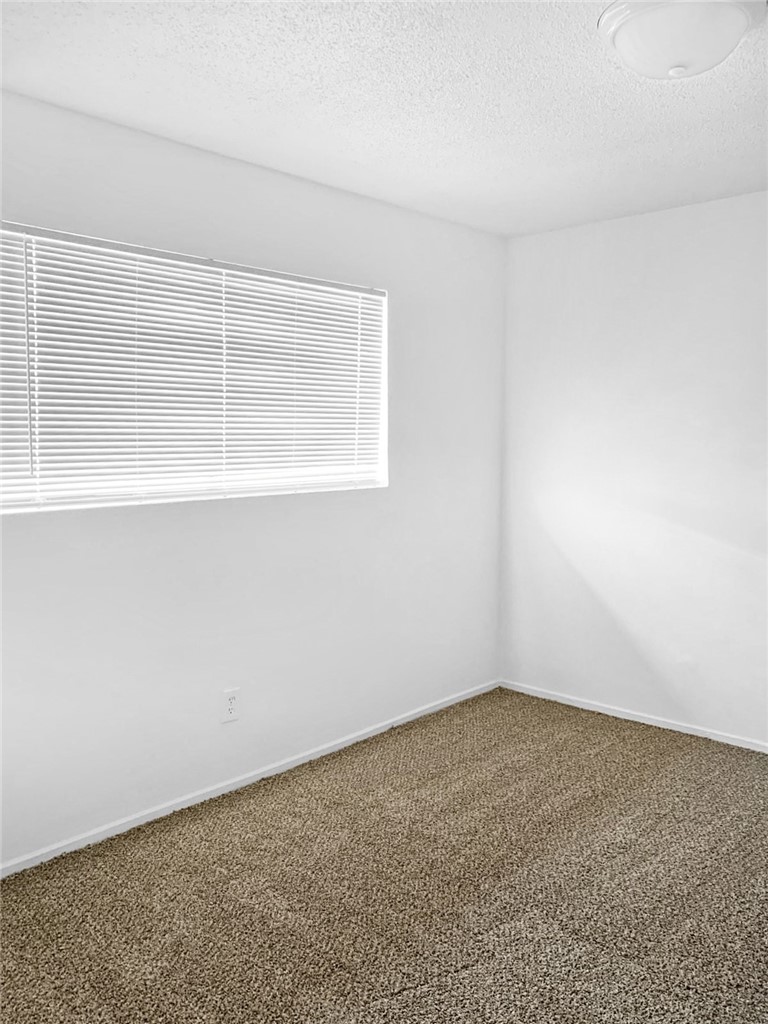 15400 Kiamichi Road Apple Valley, CA 92307 - Photo 50 of 61 APT 3 PRE-MOVE-IN CONDITION
