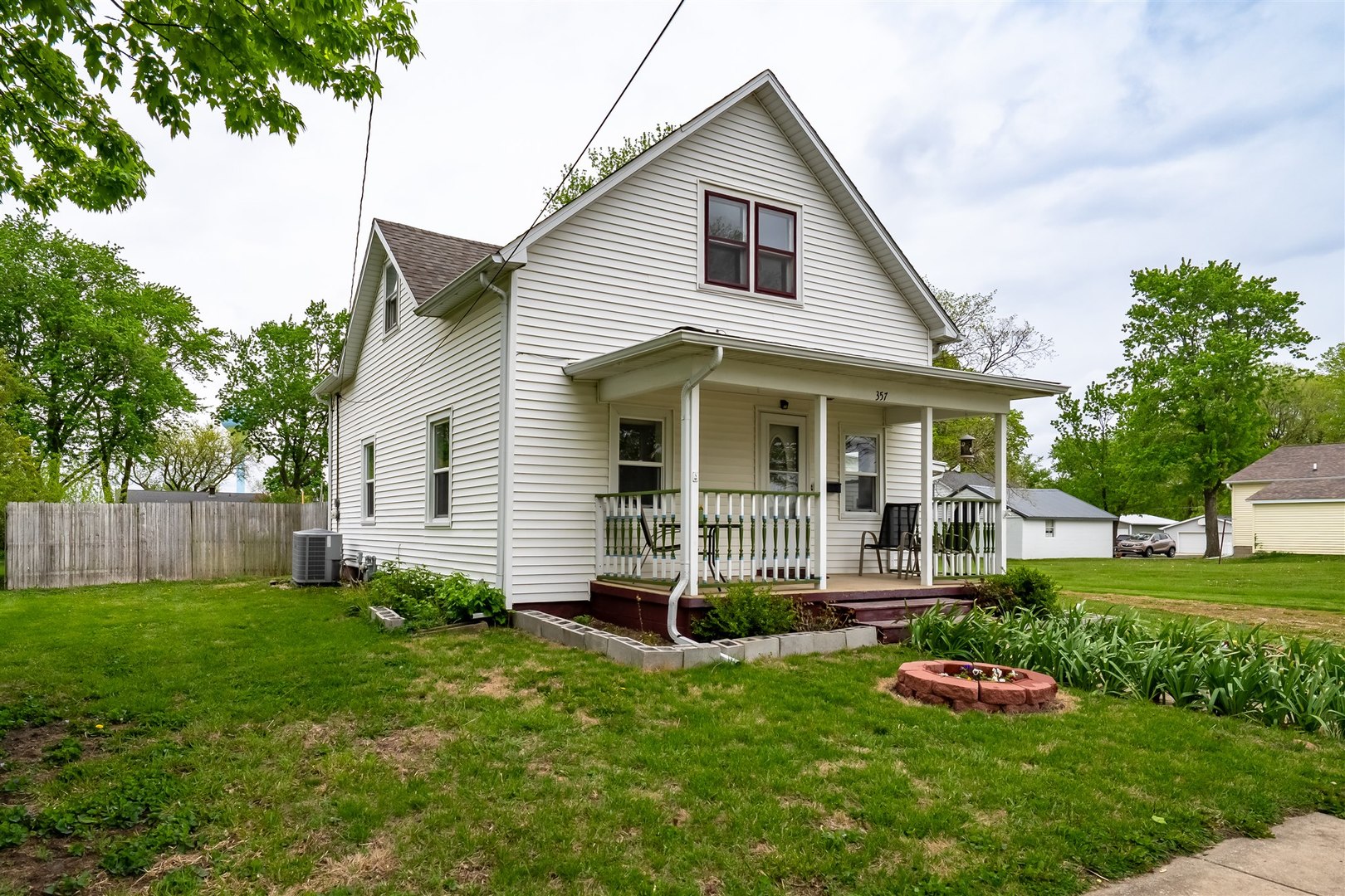 357 West 3rd Street El Paso, IL 61738 - Photo 6 of 29